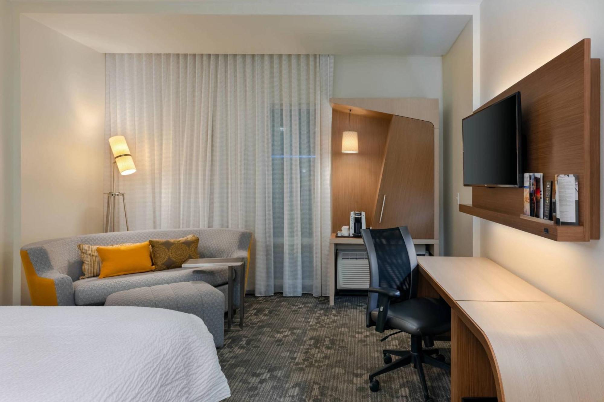 Courtyard By Marriott Savannah Airport Pooler Eksteriør billede